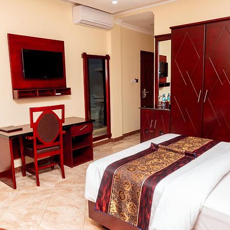 טאנגה Nyumbani Hotel And Resorts מראה חיצוני תמונה