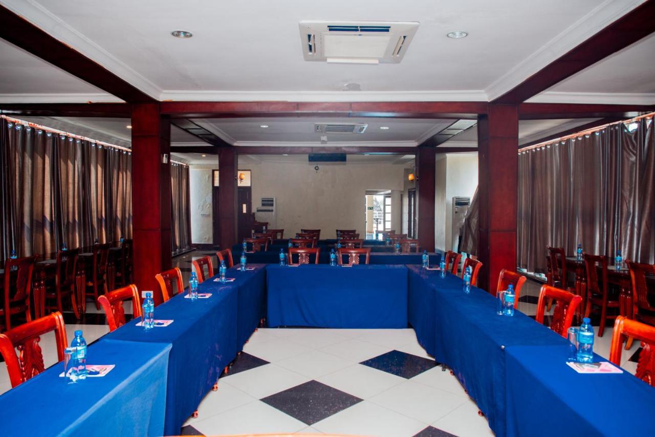 טאנגה Nyumbani Hotel And Resorts מראה חיצוני תמונה